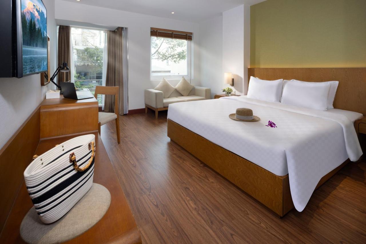 City Aura Room,1554865831:JPEG